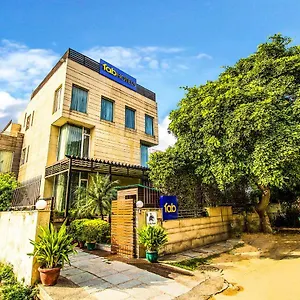 3* Hotel Fabhotel Raj Darbar